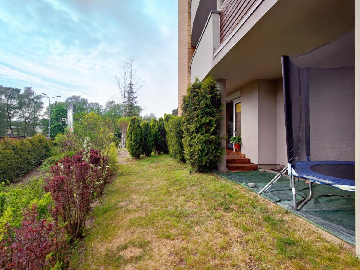 Komfortowy Apartament Dwupokojowy Z Tarasem I Garaz Ustka Luaran gambar