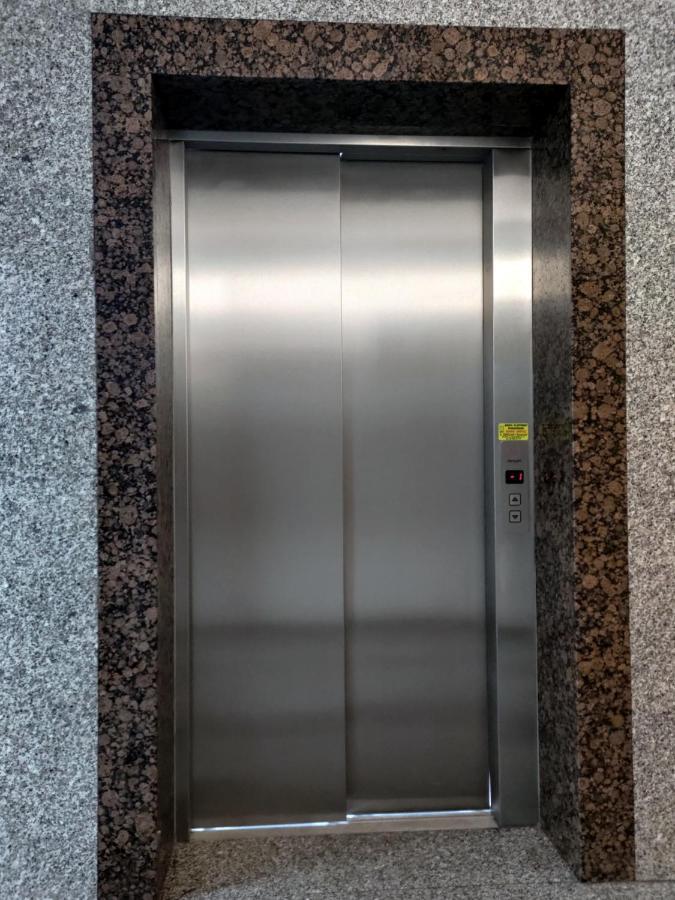 Komfortowy Apartament Dwupokojowy Z Tarasem I Garaz Ustka Luaran gambar