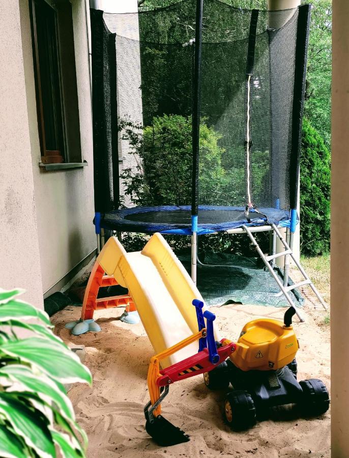 Komfortowy Apartament Dwupokojowy Z Tarasem I Garaz Ustka Luaran gambar