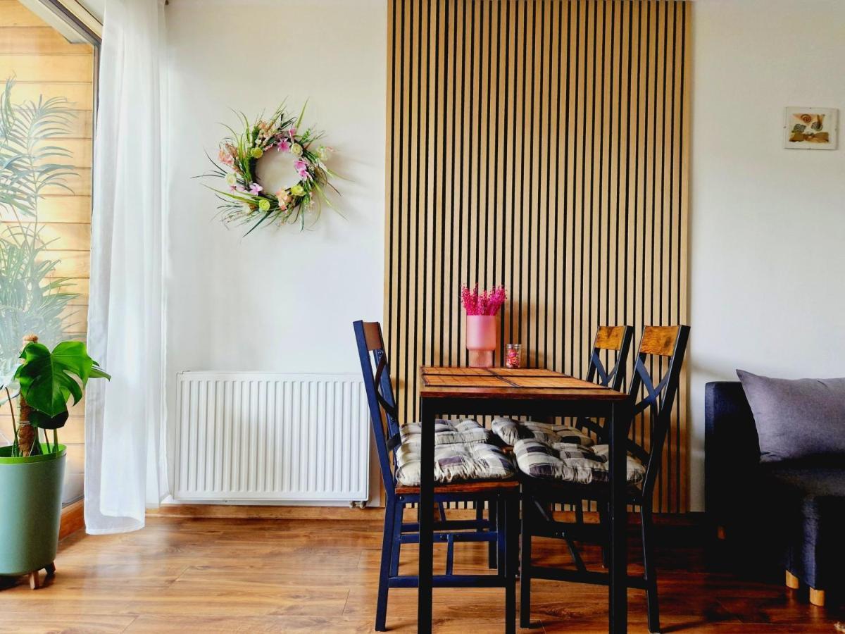 Komfortowy Apartament Dwupokojowy Z Tarasem I Garaz Ustka Luaran gambar