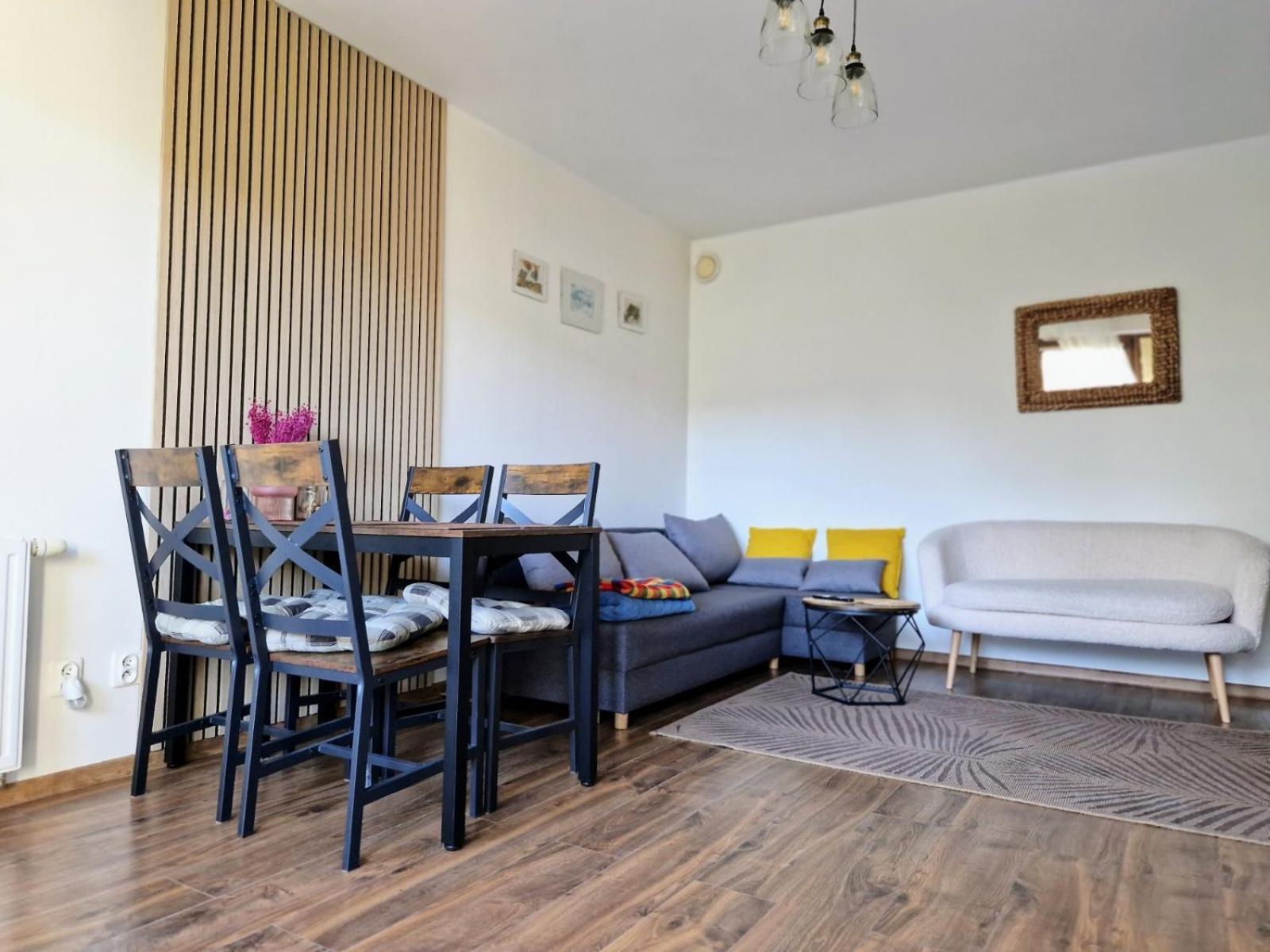 Komfortowy Apartament Dwupokojowy Z Tarasem I Garaz Ustka Luaran gambar