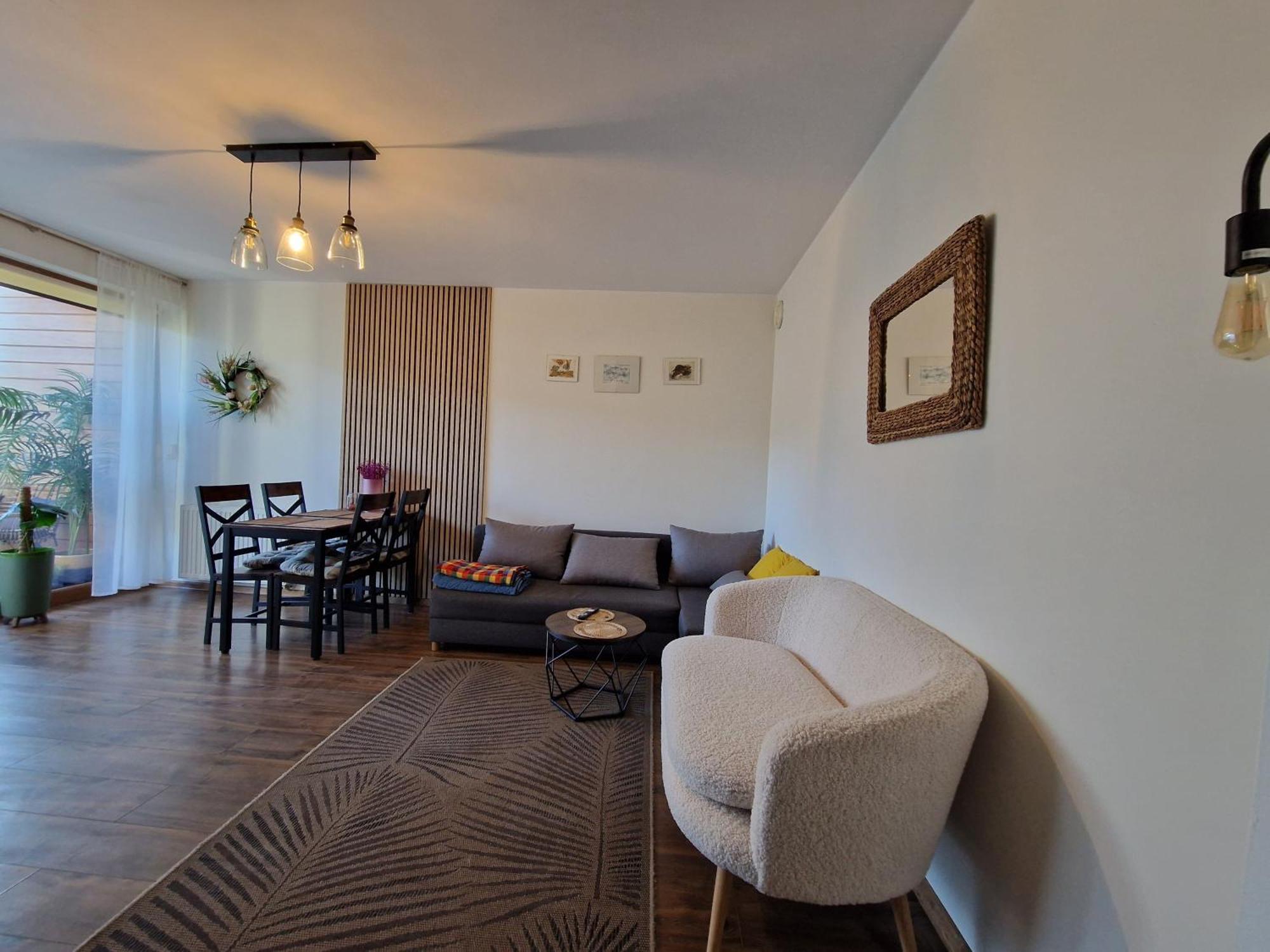 Komfortowy Apartament Dwupokojowy Z Tarasem I Garaz Ustka Luaran gambar